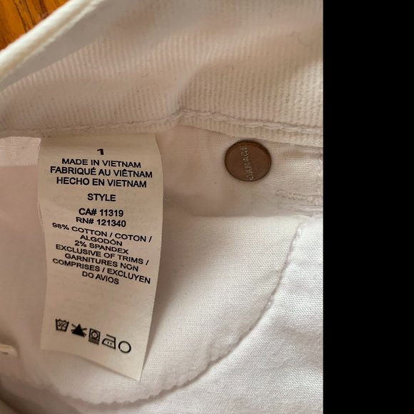 Garage Low Rise Jean Shorts (US 2) - Picture 5 of 10